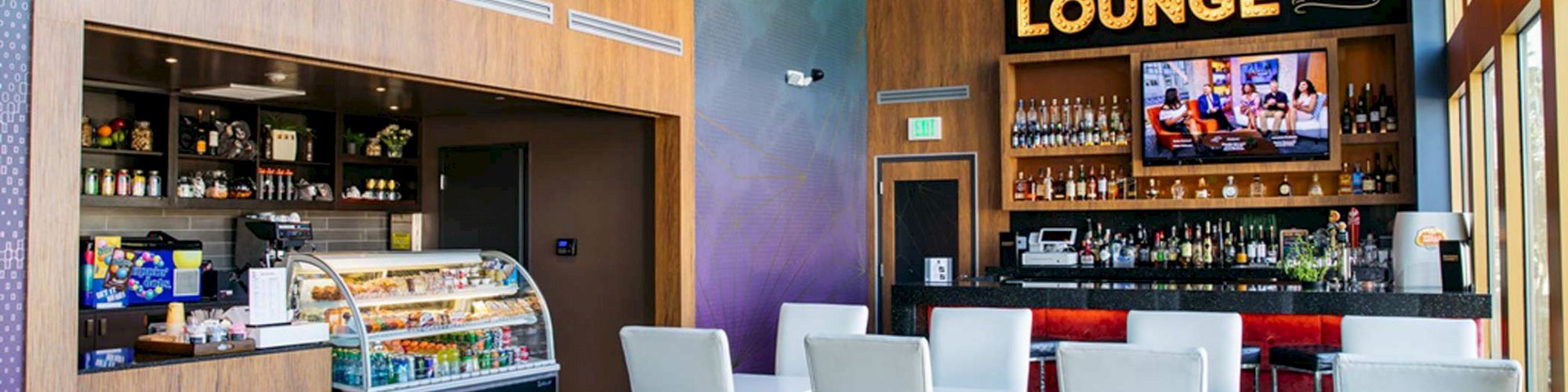BLVD Hotel & Studios