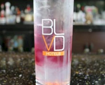 BLVD Hotel & Studios
