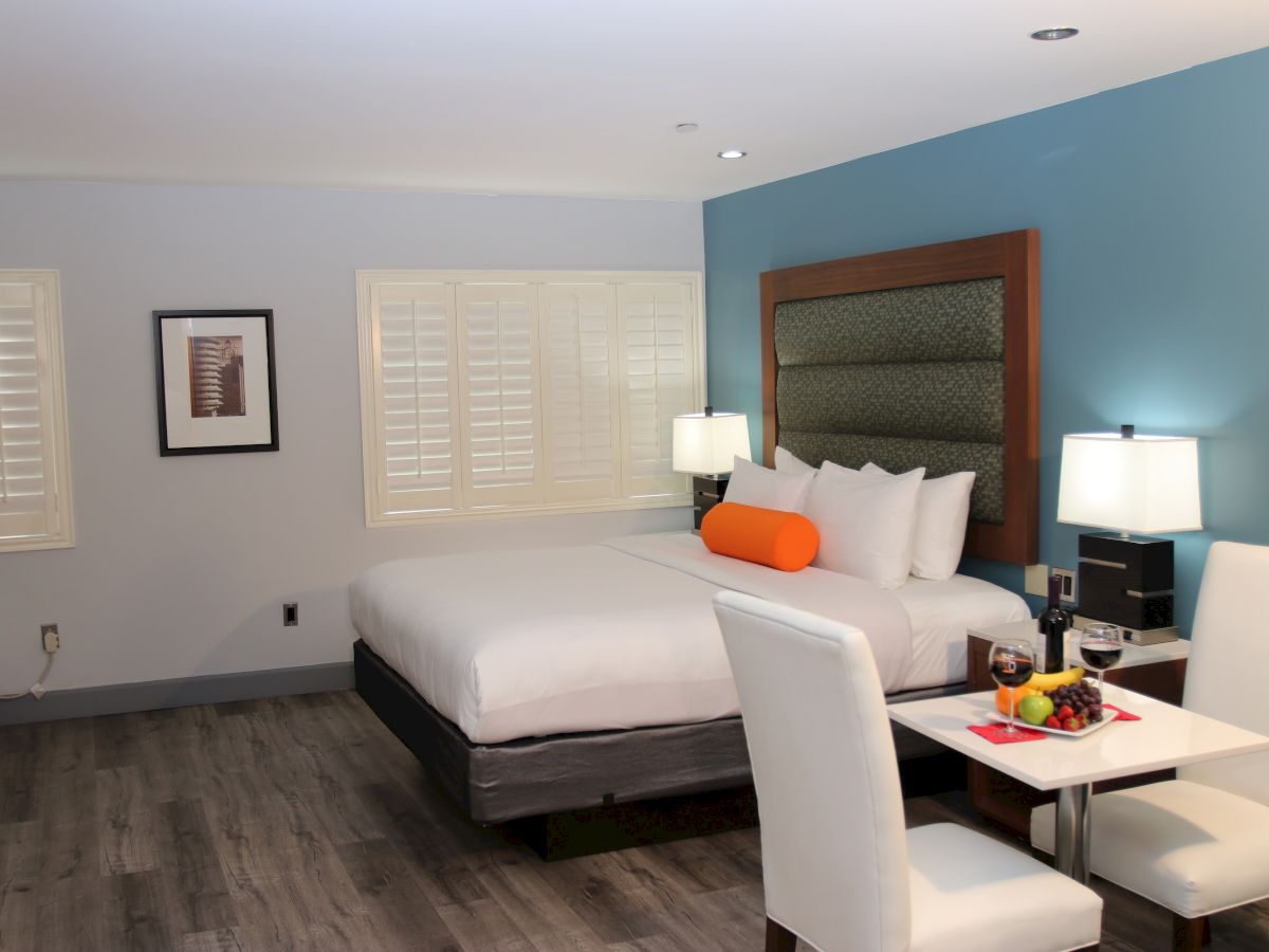 BLVD Hotel & Studios