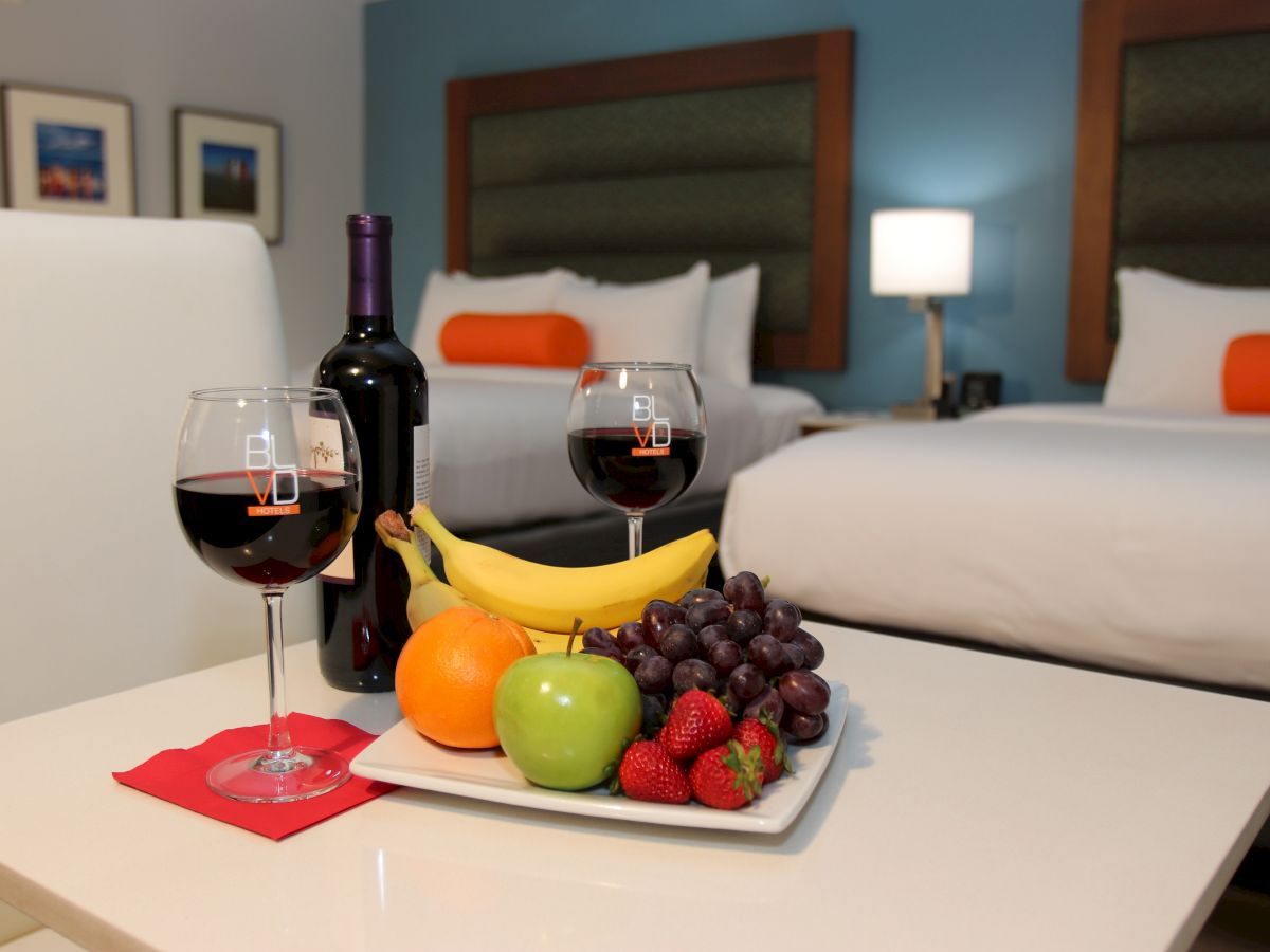 BLVD Hotel & Studios