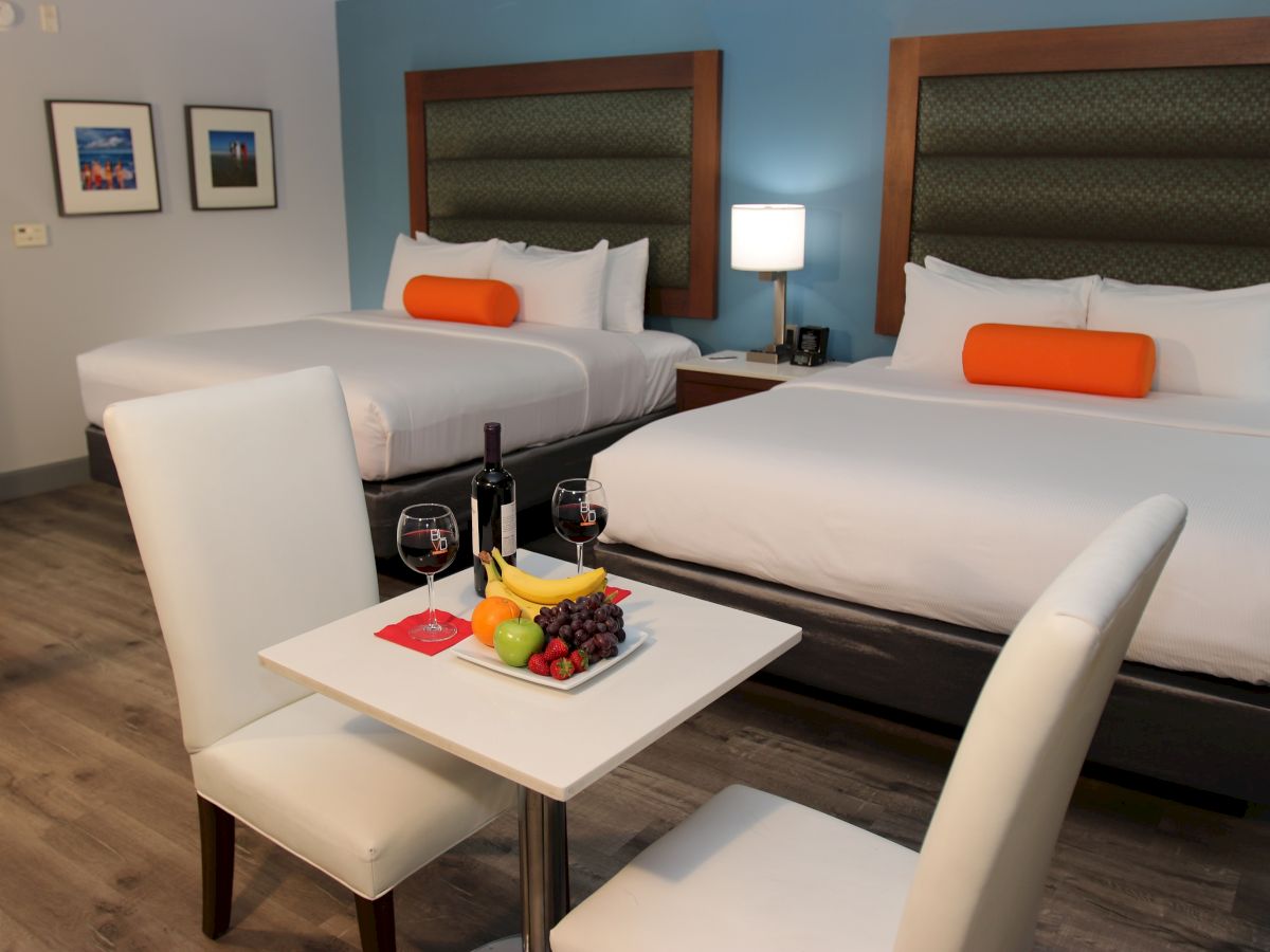 BLVD Hotel & Studios