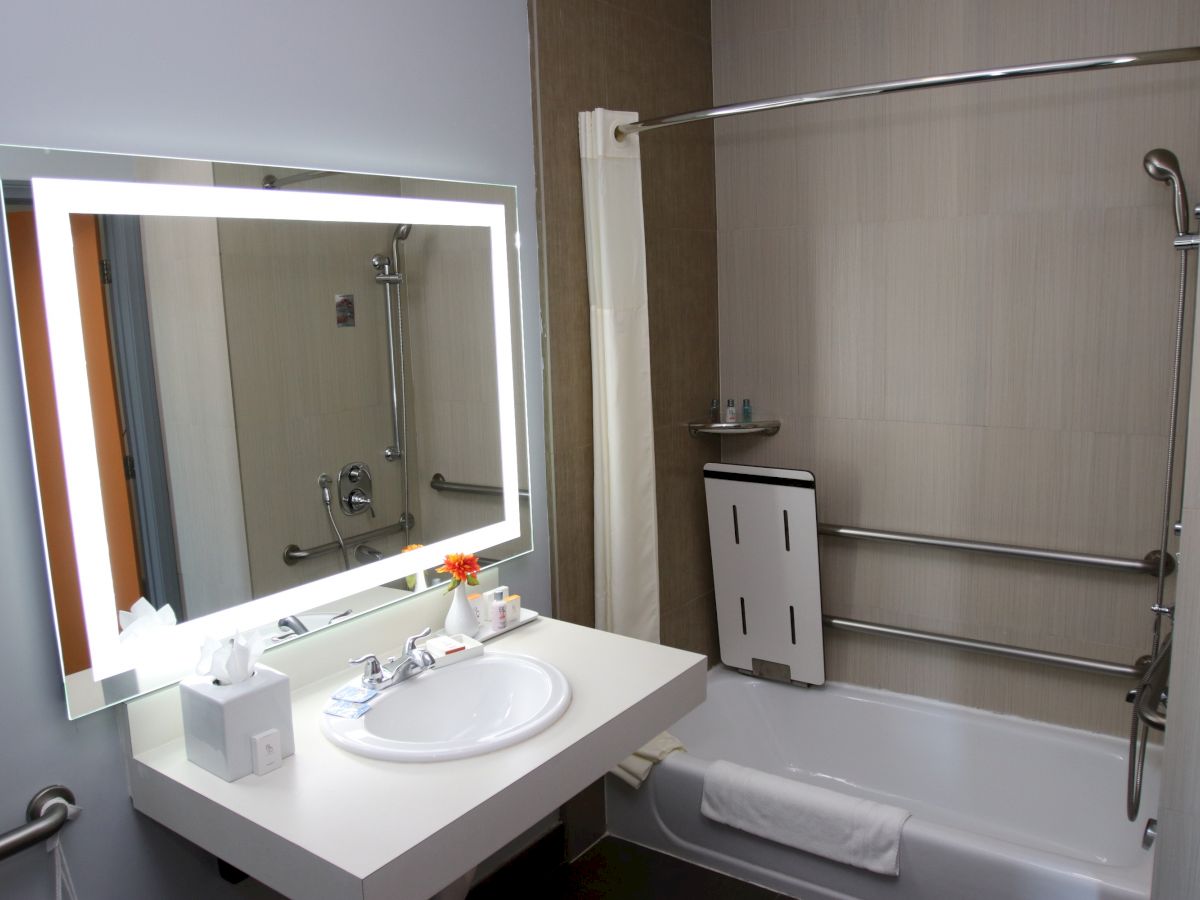 BLVD Hotel & Studios